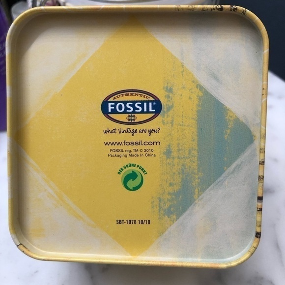 Fossil Watch Tin Box - Picture 3 of 5